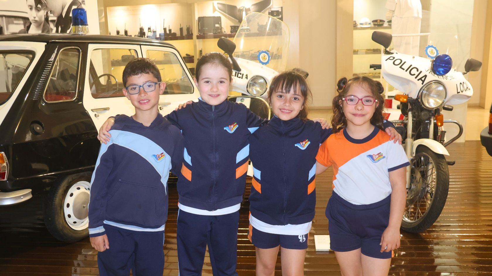 ¡Visita especial a la @policialocalvlc!